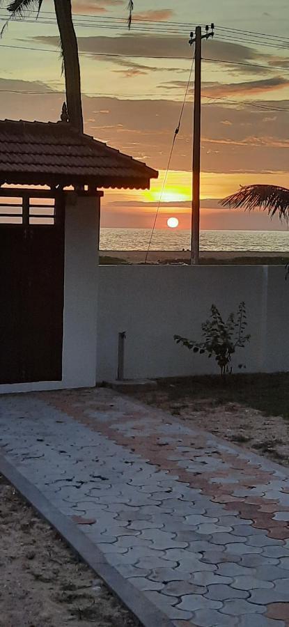 Poovar Sea View Rooms And Boating Family & Couple Only Exterior photo