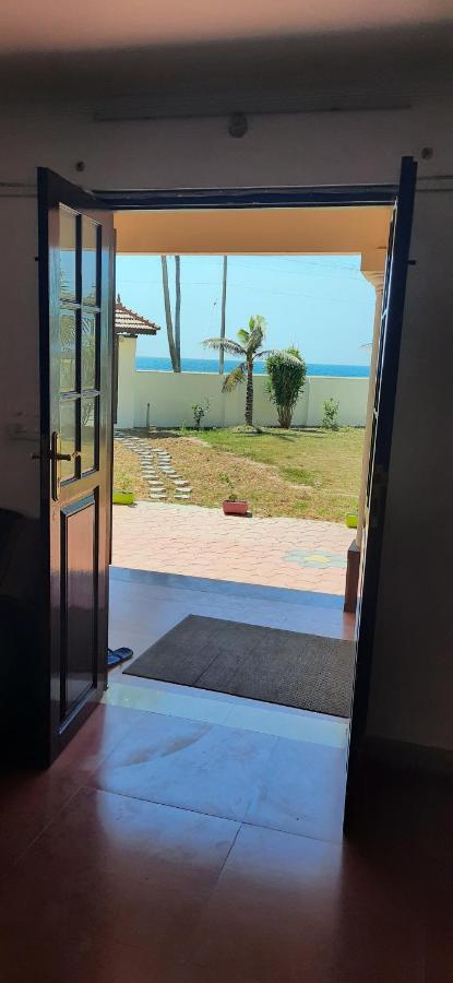 Poovar Sea View Rooms And Boating Family & Couple Only Exterior photo