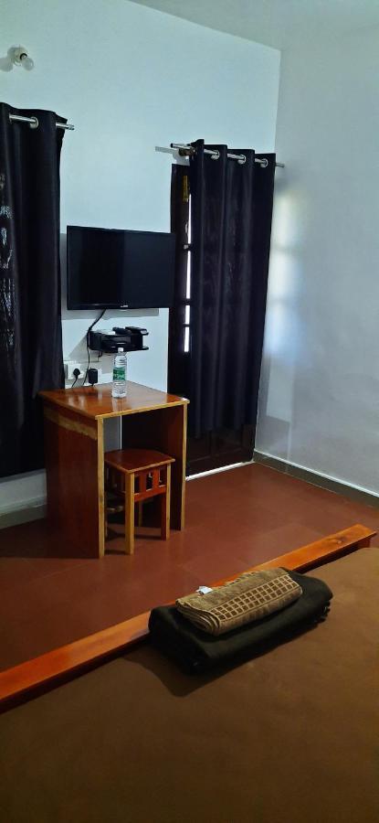 Poovar Sea View Rooms And Boating Family & Couple Only Exterior photo