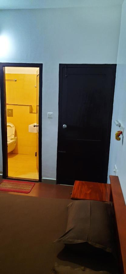Poovar Sea View Rooms And Boating Family & Couple Only Exterior photo