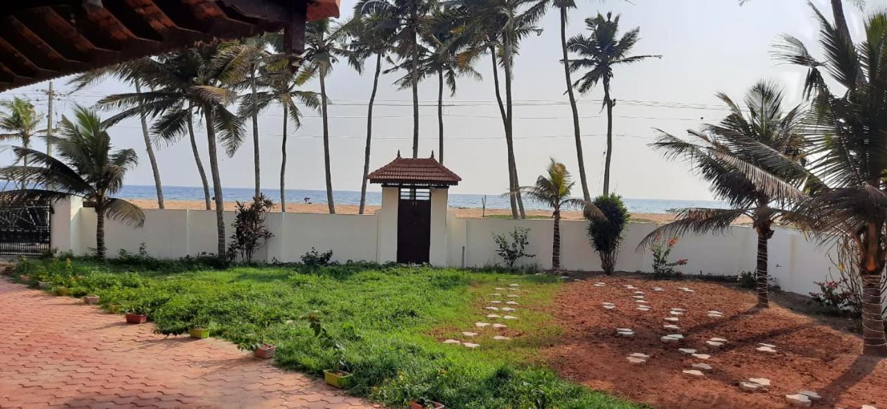 Poovar Sea View Rooms And Boating Family & Couple Only Exterior photo